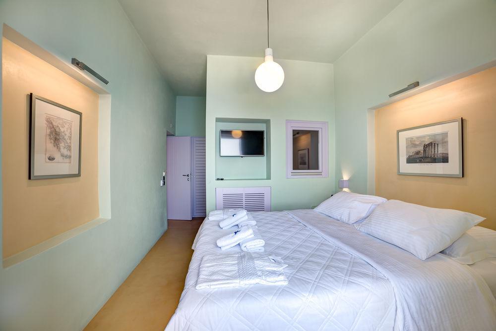 Hotel Caldera Cliff 4*
