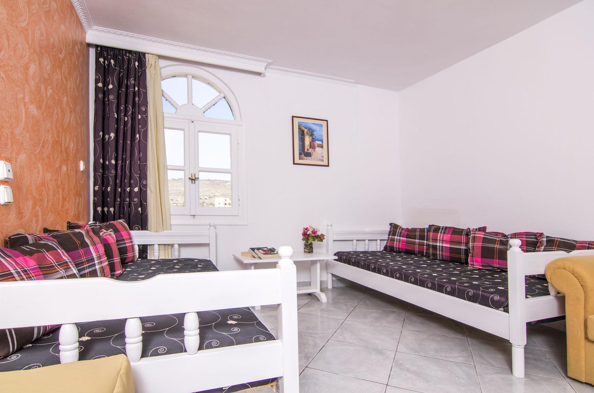Pantheon Aparthotel