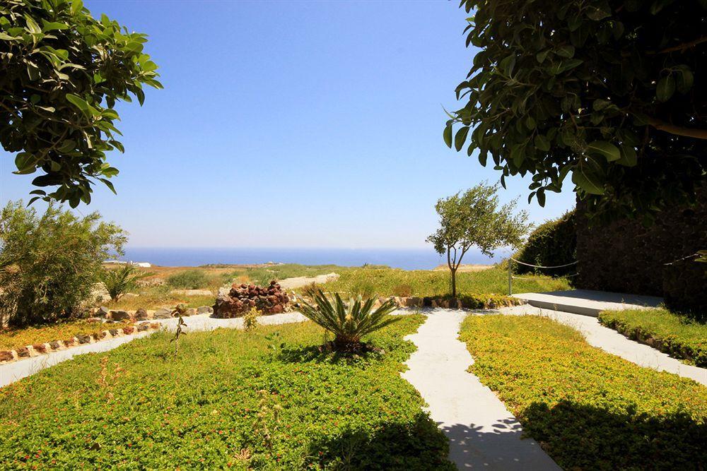 Thea Luxury Aparthotel Fira (Santorini)