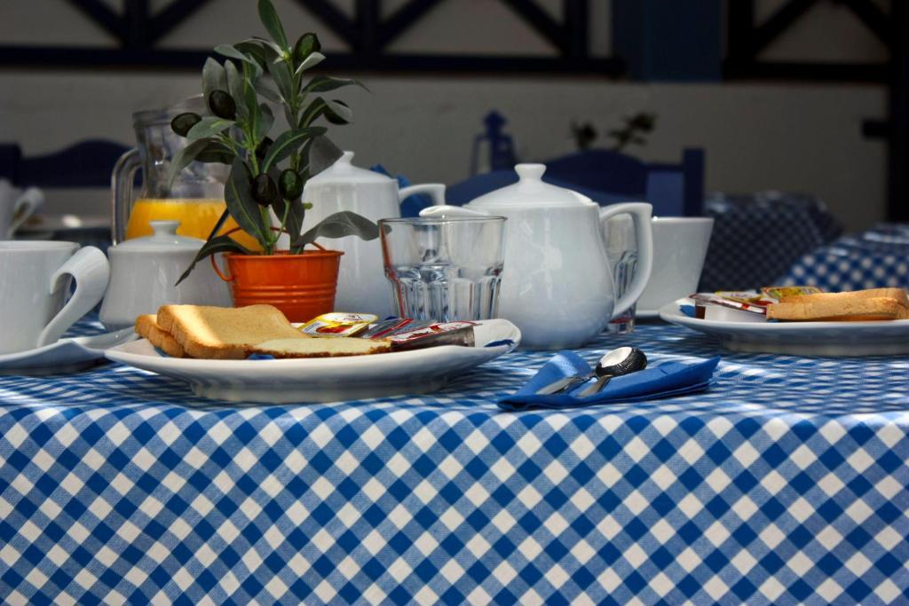 Kostas Hotel 4*