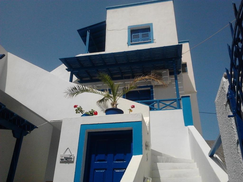 Hotel Kostas Perissa (Santorini)