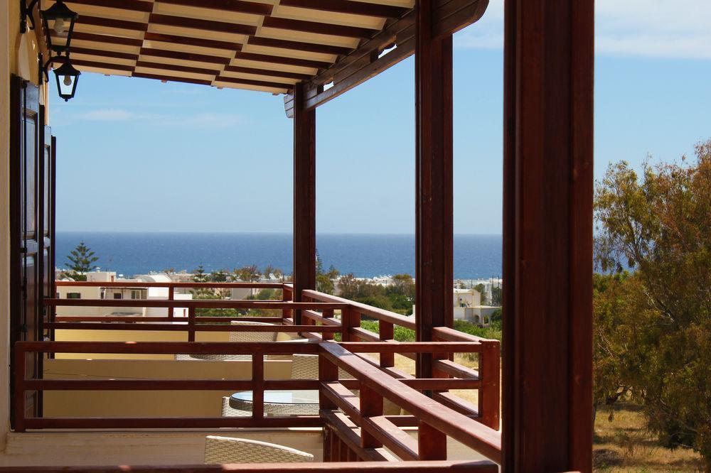 Ocean View Kamari (Santorini)