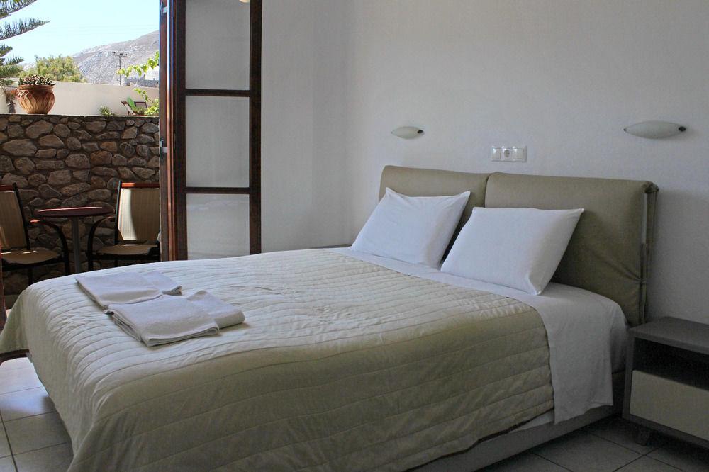 Ocean View Kamari (Santorini)