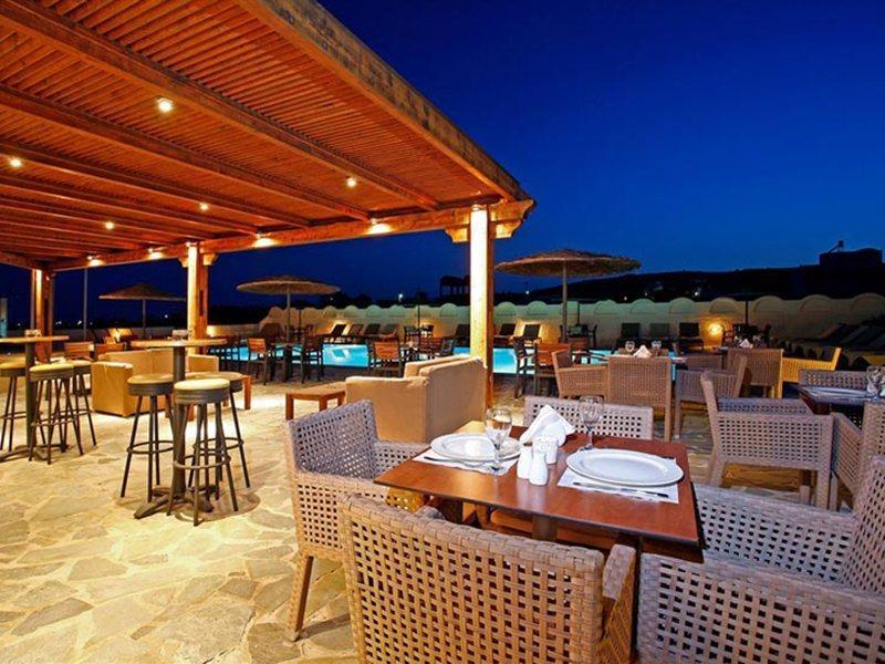 Thera Mare Hotel 4*