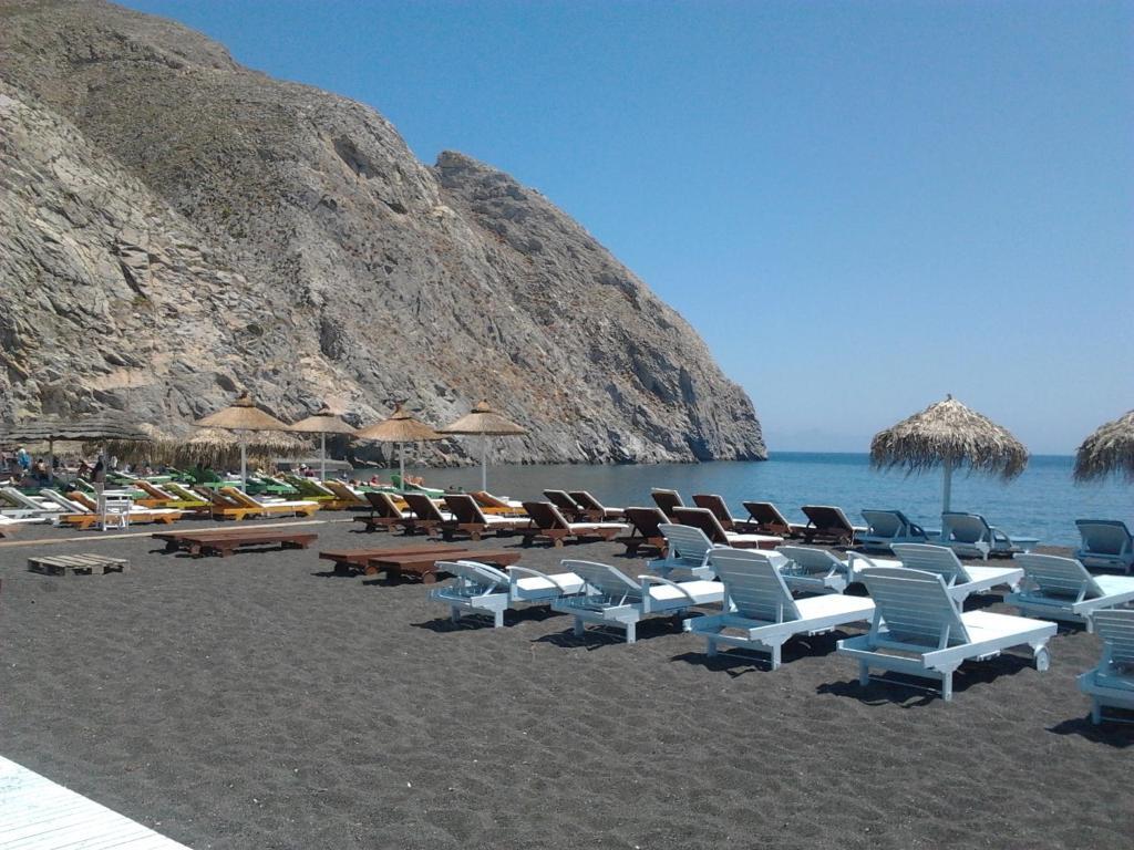 Kostas Hotel 4*