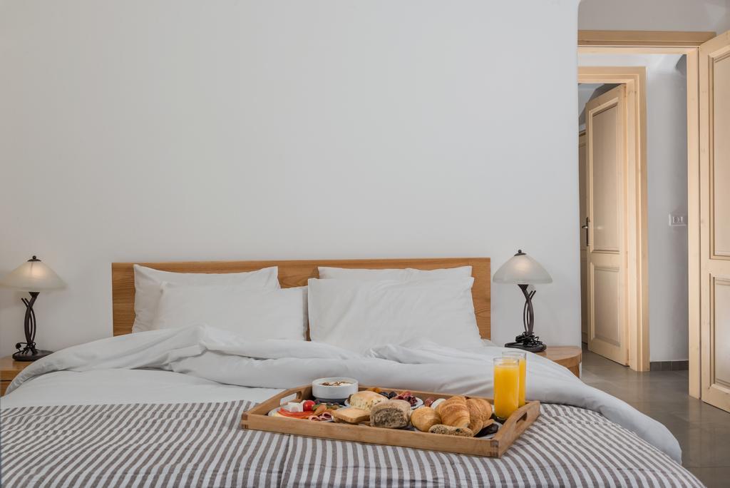 Aspronisi Luxury With Caldera View Megalochori (Santorini)