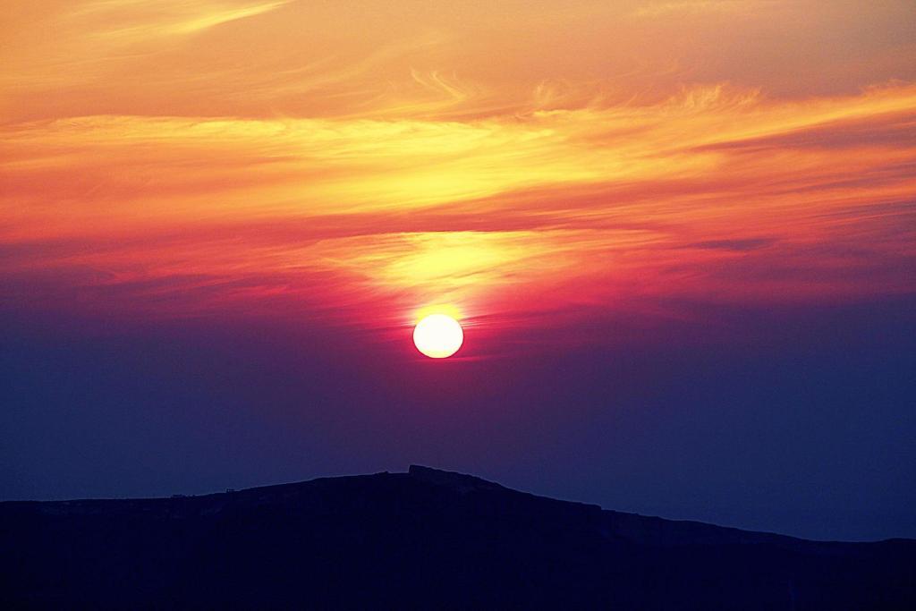 Sunset Hotel 3*