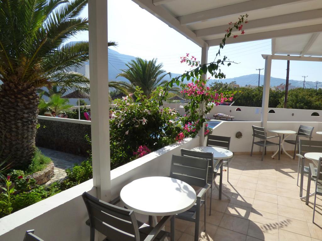 Hotel Avra Kamari (Santorini)