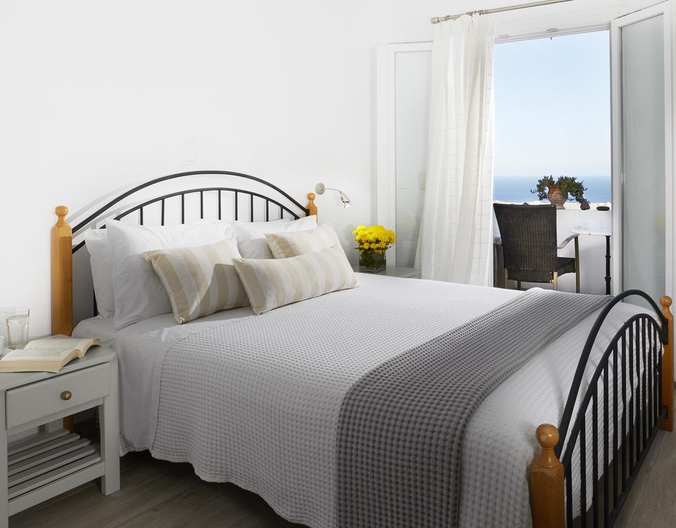 Milos Hotel 4*