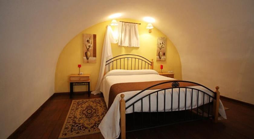 Hotel Milos