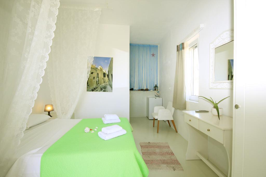 Thea Luxury Aparthotel Fira (Santorini)