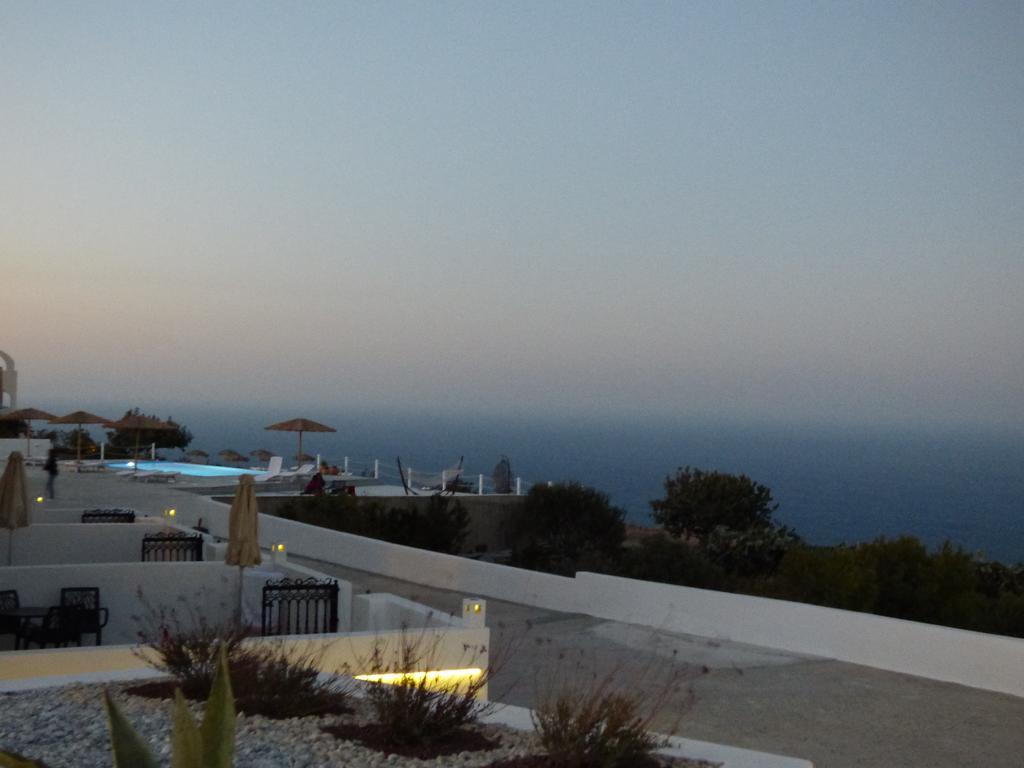 Rampelia Imerovigli (Santorini)