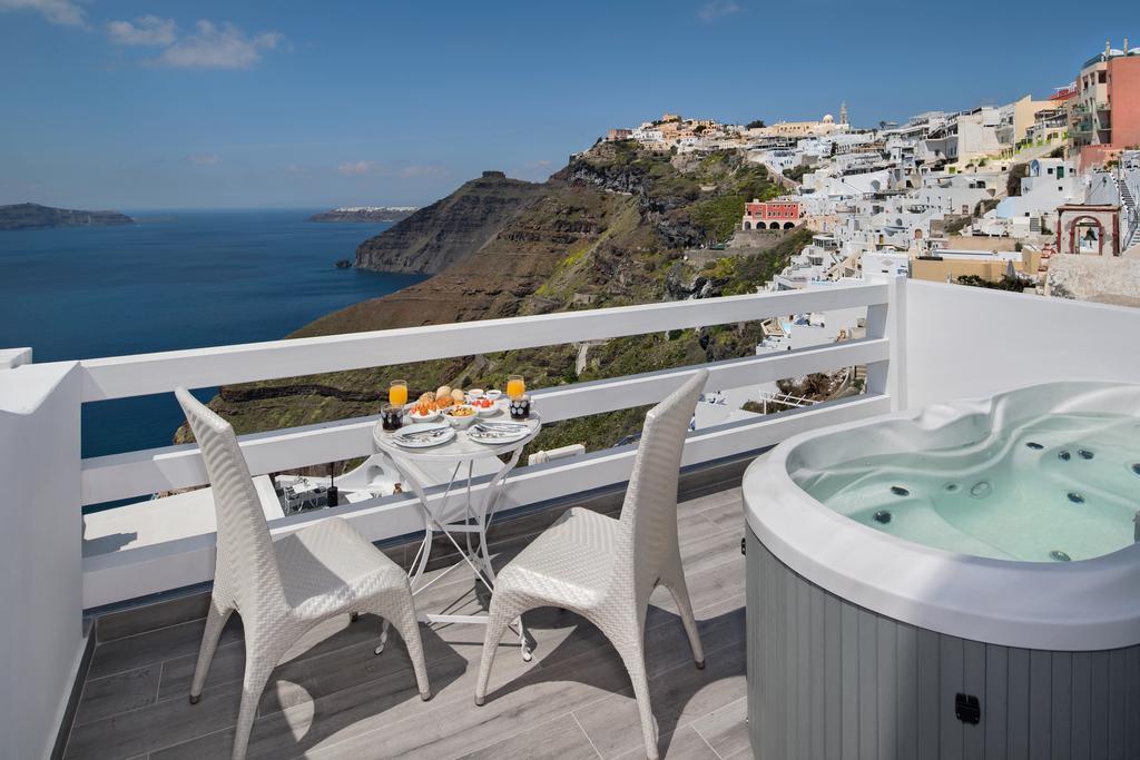 Thireas 4* Fira (Santorini)