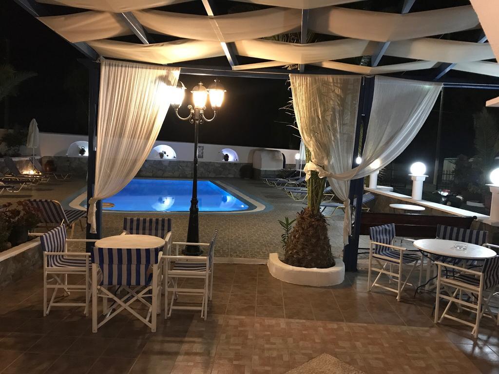 Ilios Fira (Santorini)