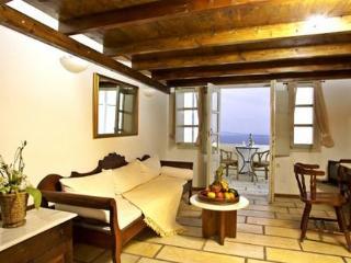 Muses Cycladic Aparthotel 3*