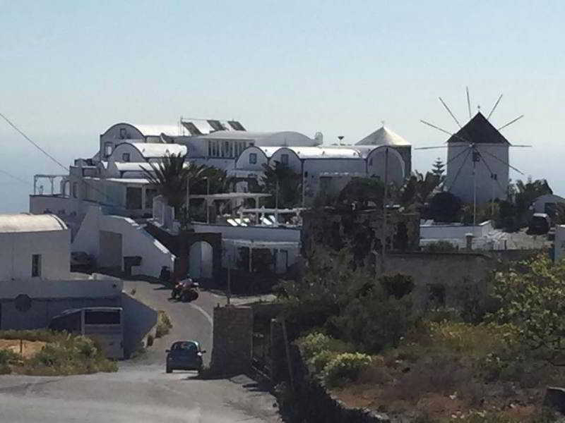 Hotel Milos 4*