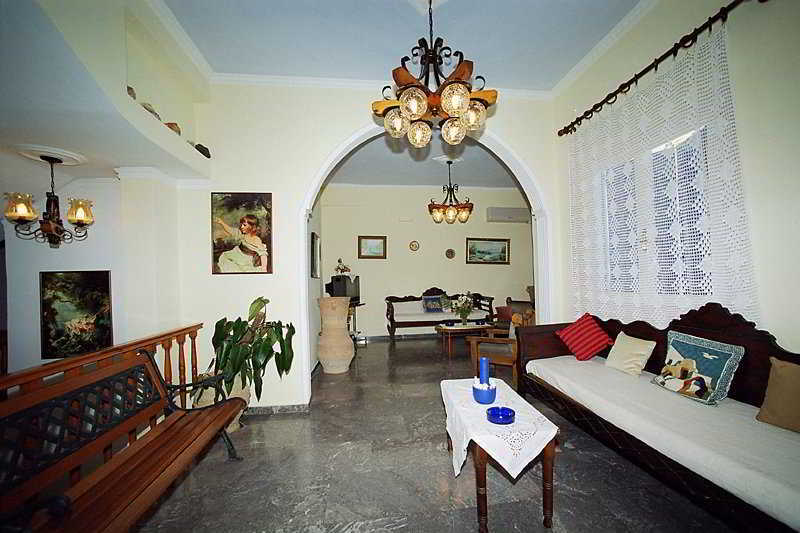 Cyclades Hotel Karterados (Santorini)