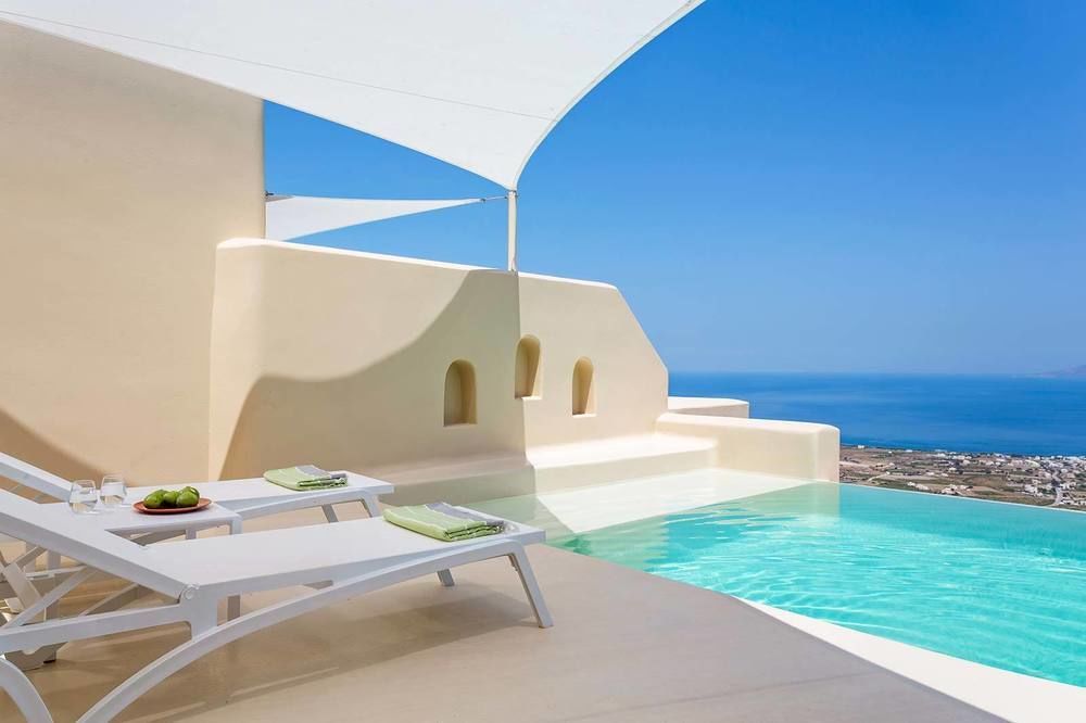 Hotel Skyfall - Adults Only