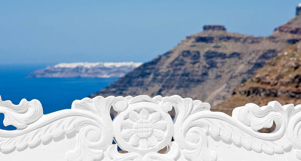 Thireas Fira (Santorini)