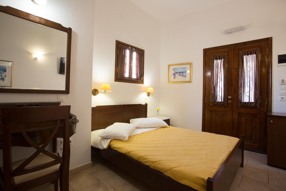 Hotel Mathios Akrotiri (Santorini)