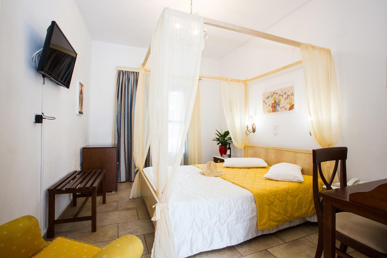 Mathios Hotel