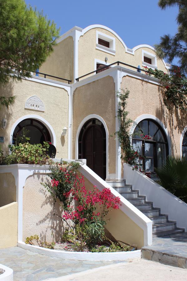 Alia 3* Kamari (Santorini)
