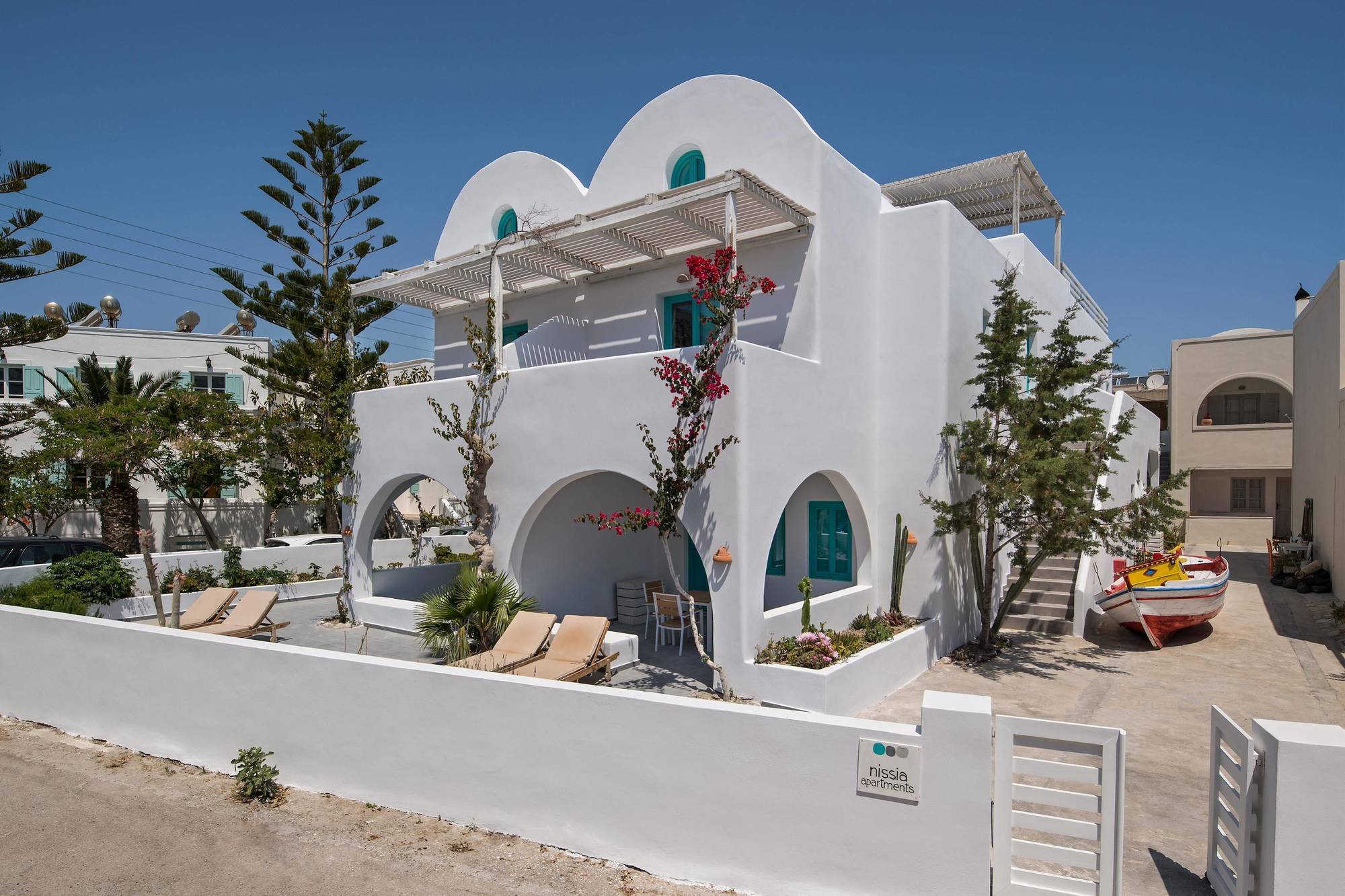 Aparthotel Nissia & Kamari (Santorini)