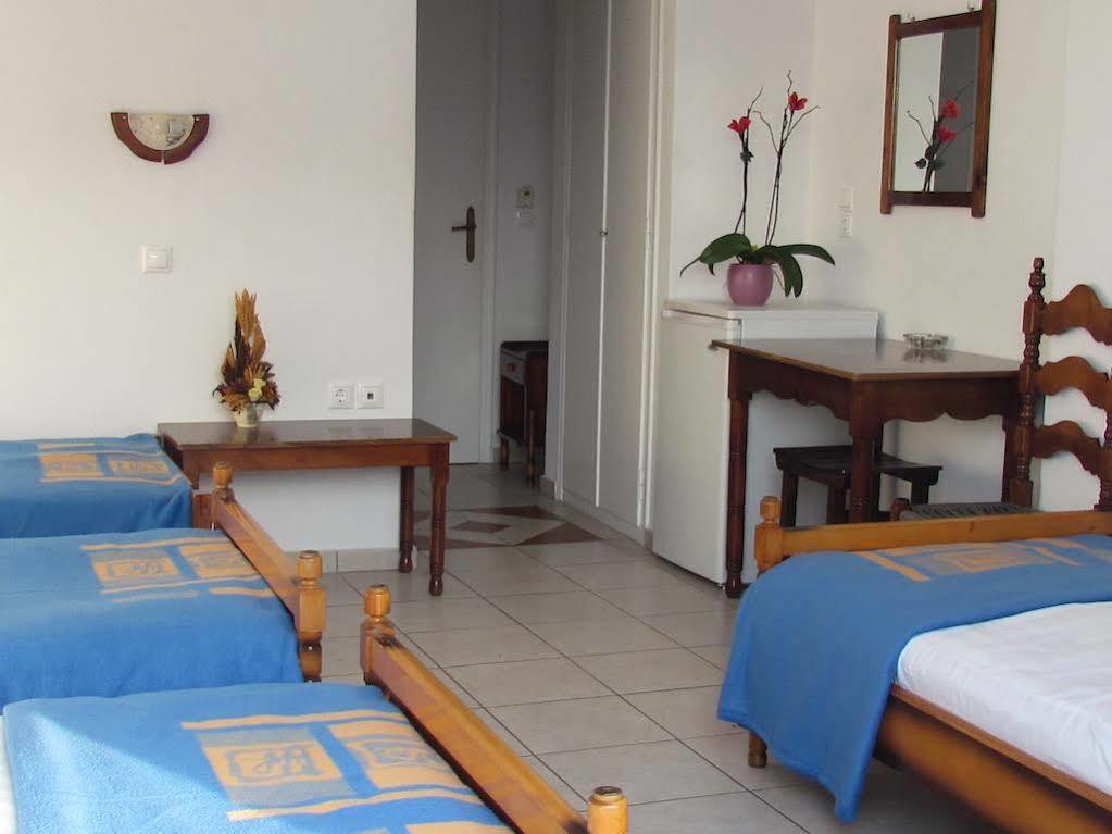 Cyclades Hotel 3*