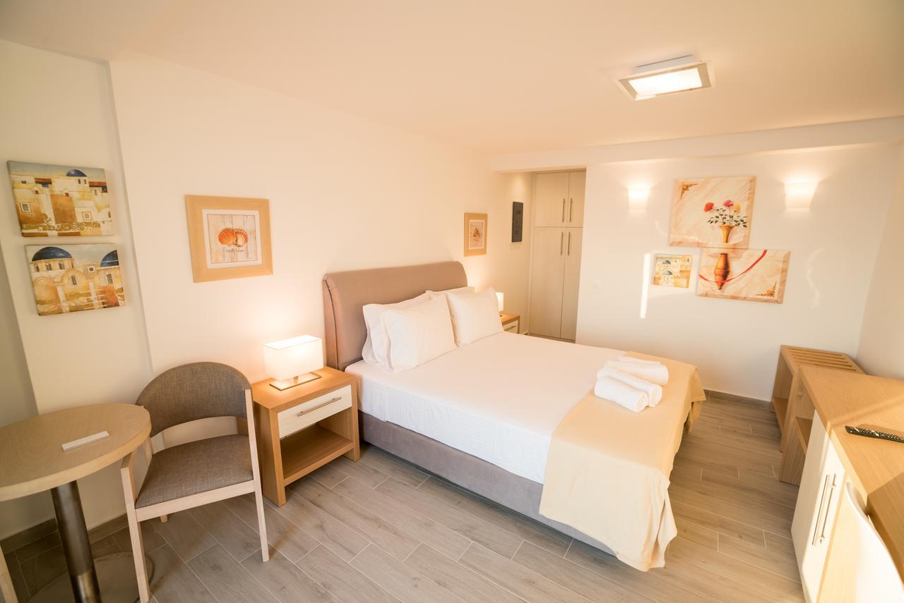 Kratiras View Luxury Fira (Santorini)