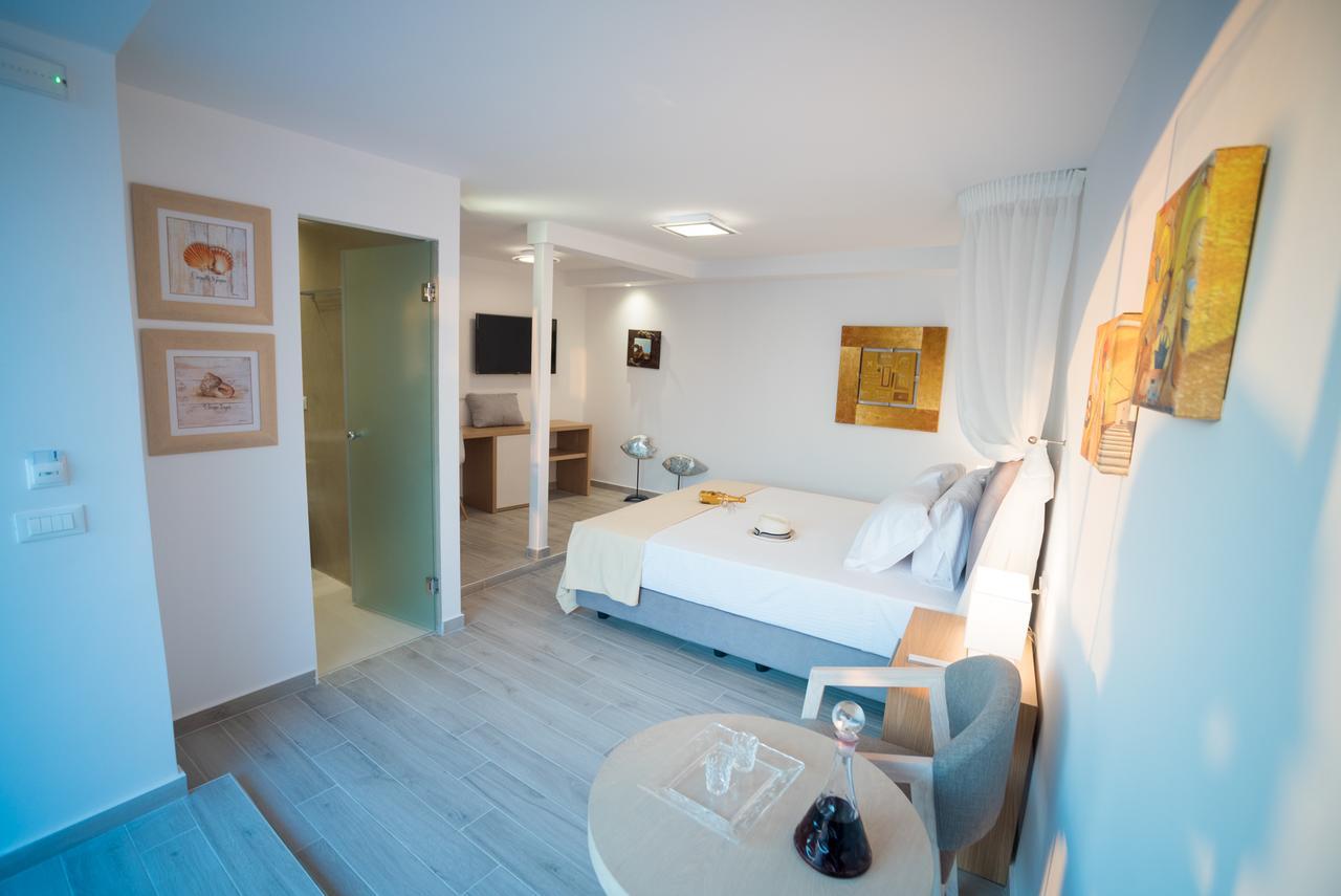 Hotel Kratiras View Luxury 3*
