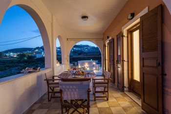 Vineyard Exclusive Suites Aparthotel
