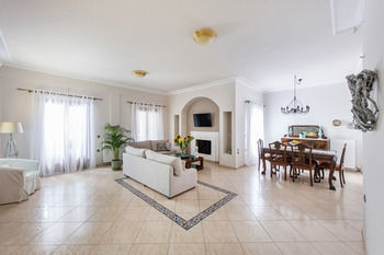 Aparthotel Vineyard Exclusive Suites 4*