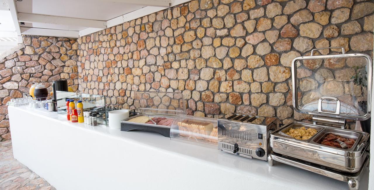 Thea Luxury Fira (Santorini)