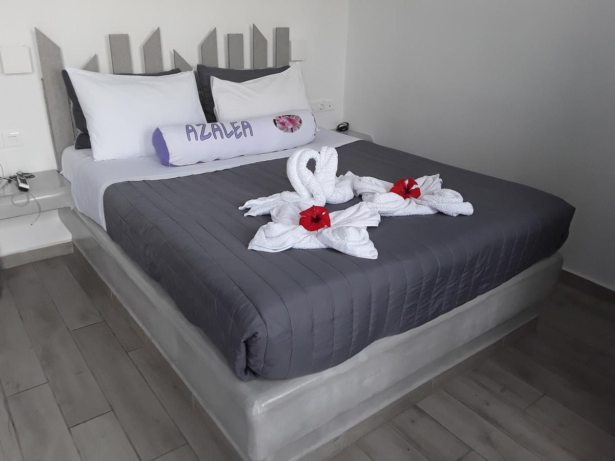 Hotel Azalea Kamari (Santorini)