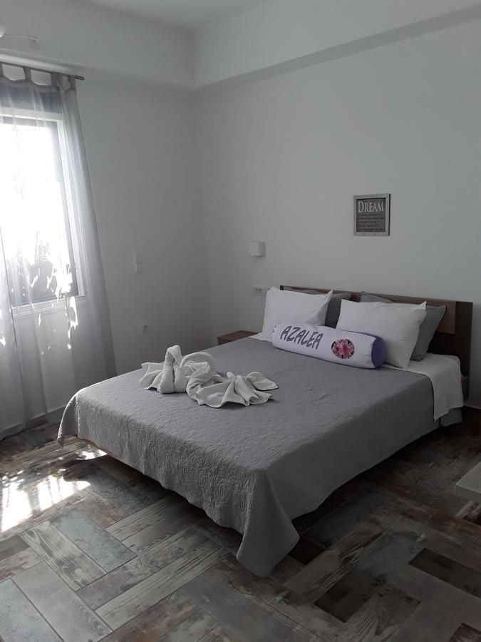 Azalea 2* Kamari (Santorini)