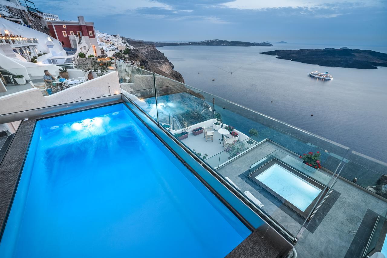 Kratiras View Luxury Hotel