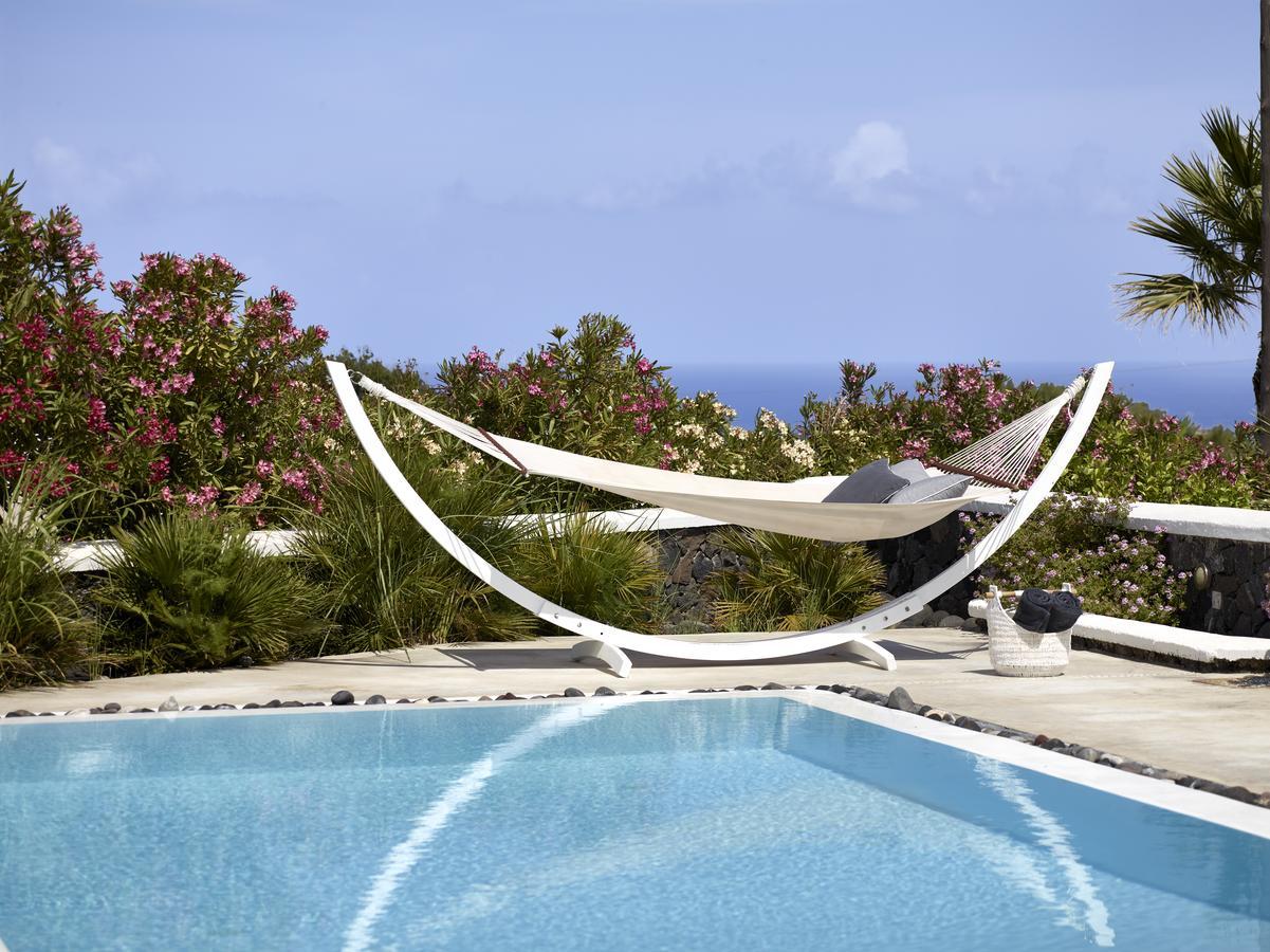 Hideaway Fira (Santorini)
