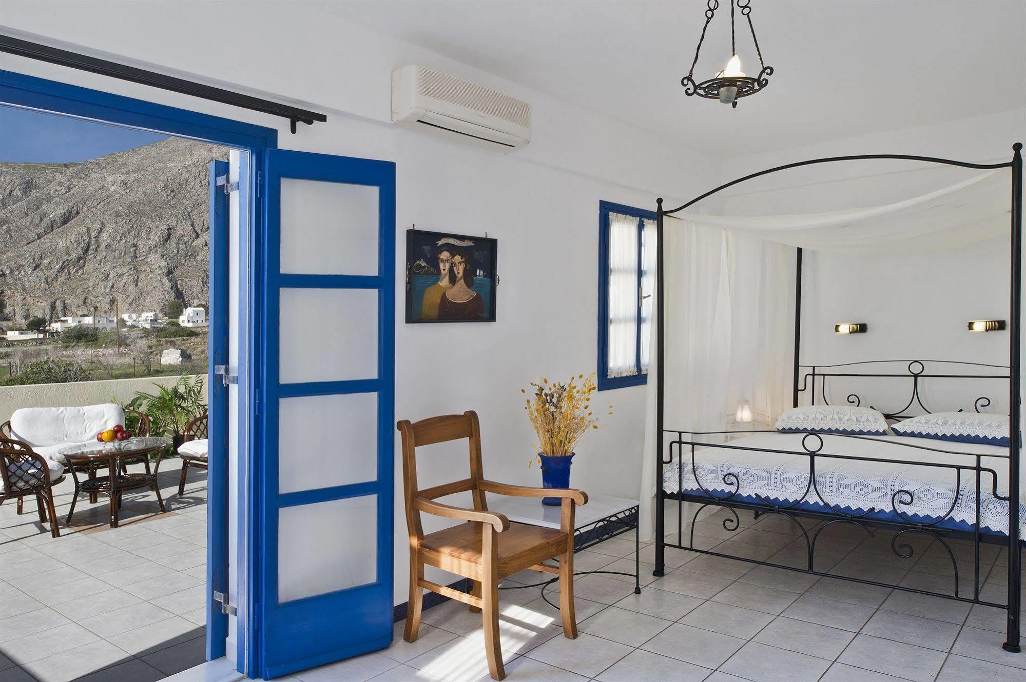 Hotel Irigeneia Perissa (Santorini)