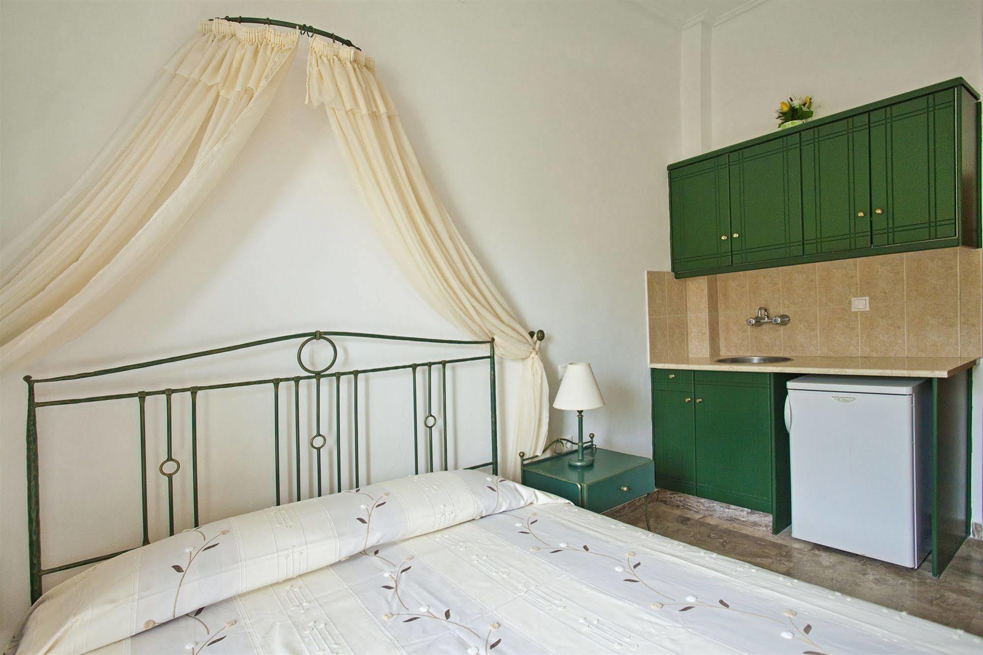 Aparthotel Ifestia 2*