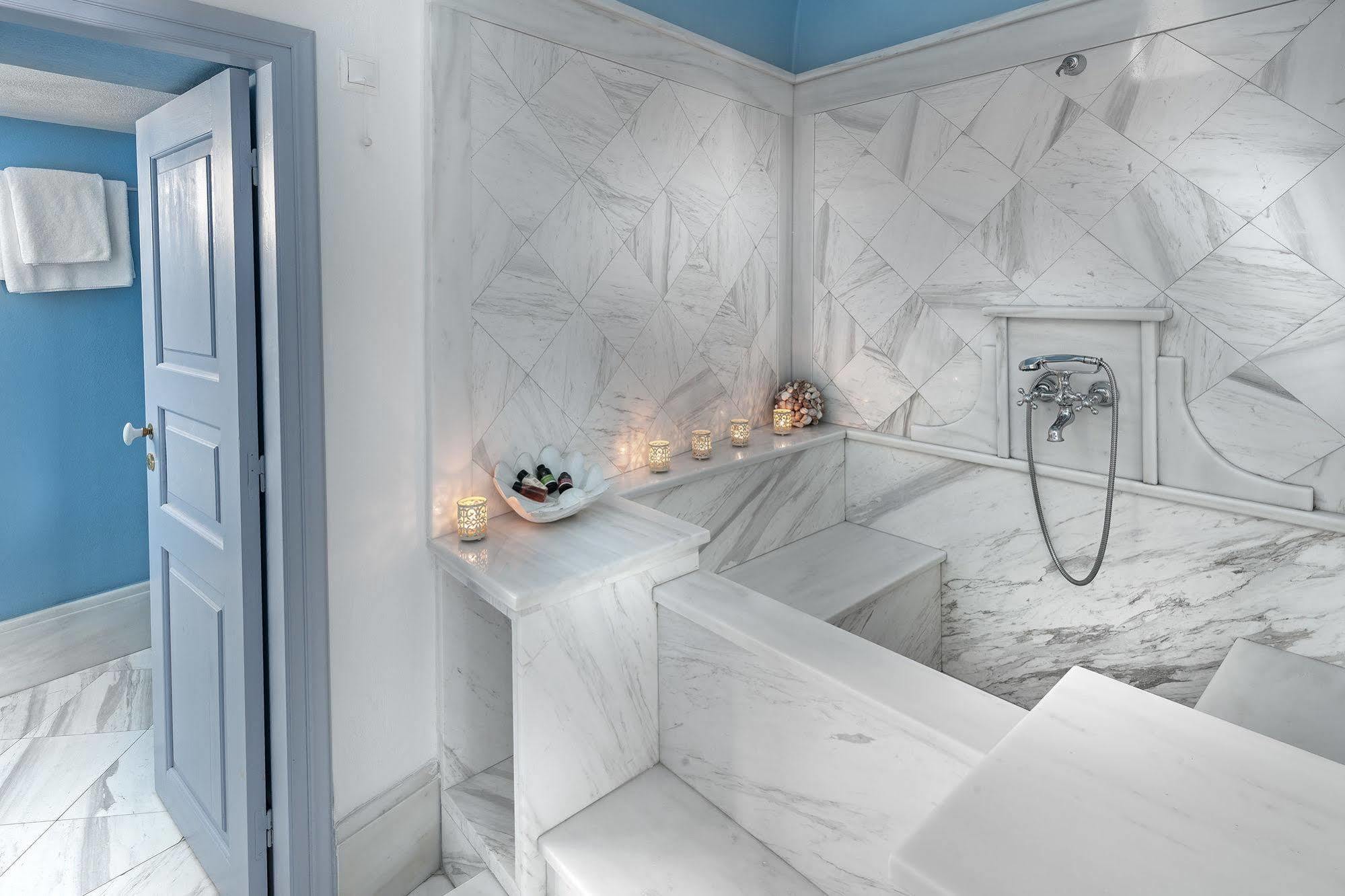 Hotel Aigialos Luxury Traditional Settlement 5*