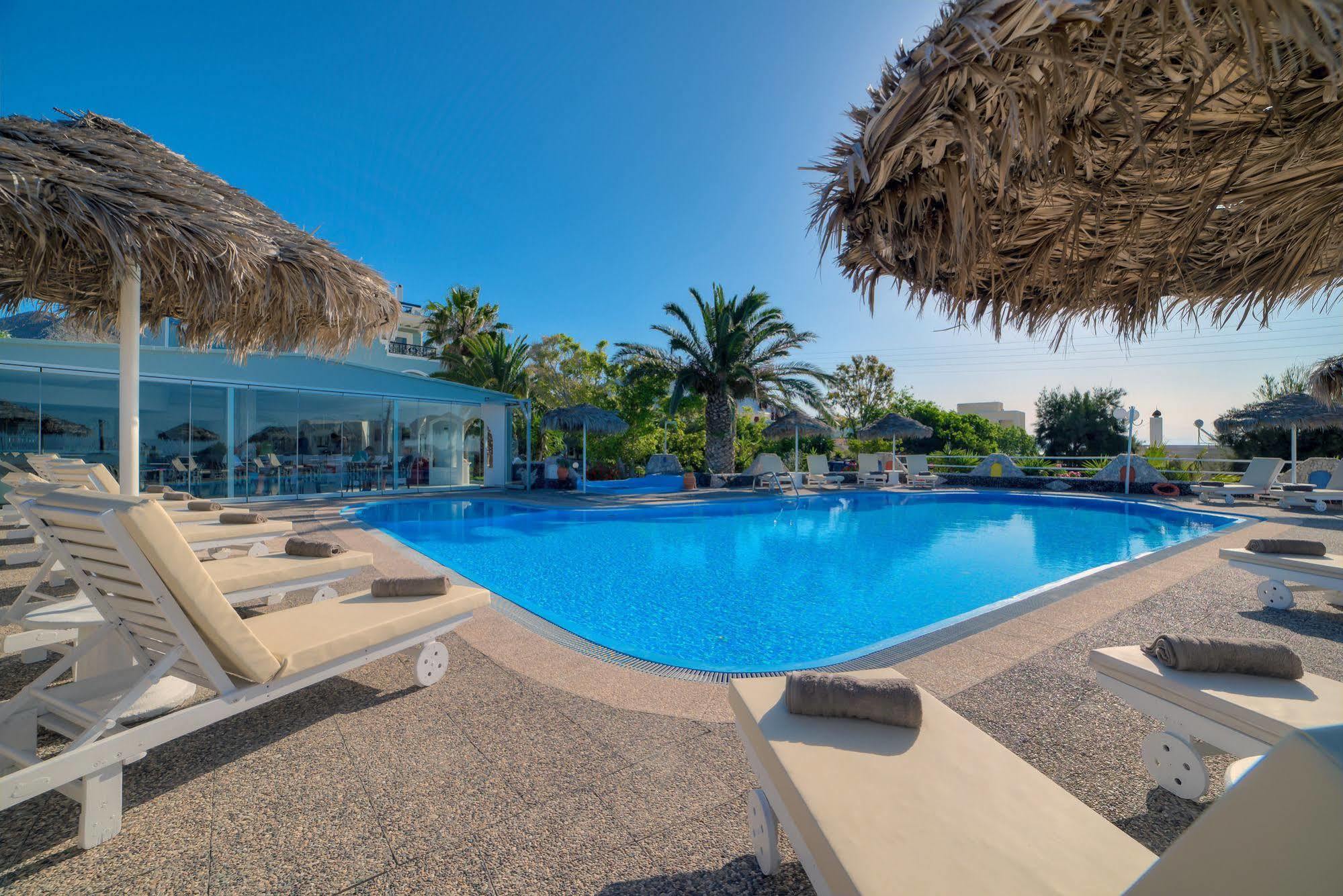 Pantheon Aparthotel 4*