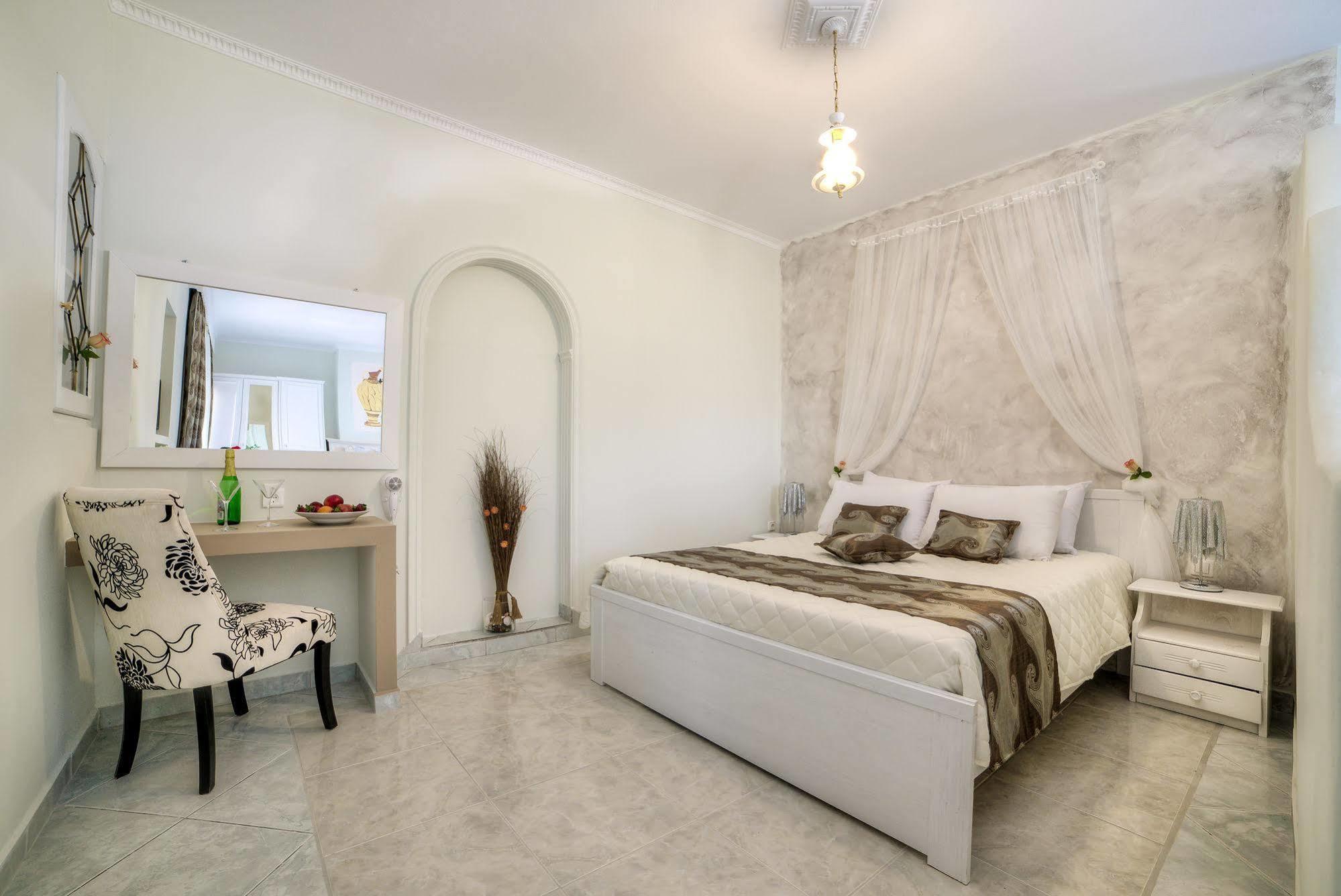 Aparthotel Pantheon 4*
