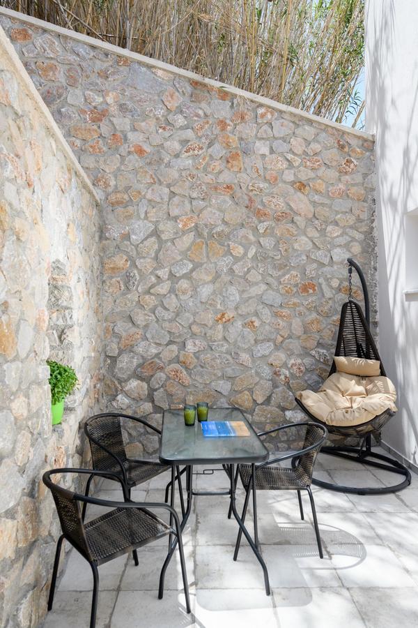 Elia Residences Santorini Bed & Breakfast 3*