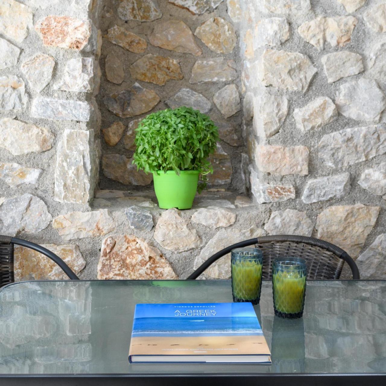 Elia Residences Santorini Bed & Breakfast 3*