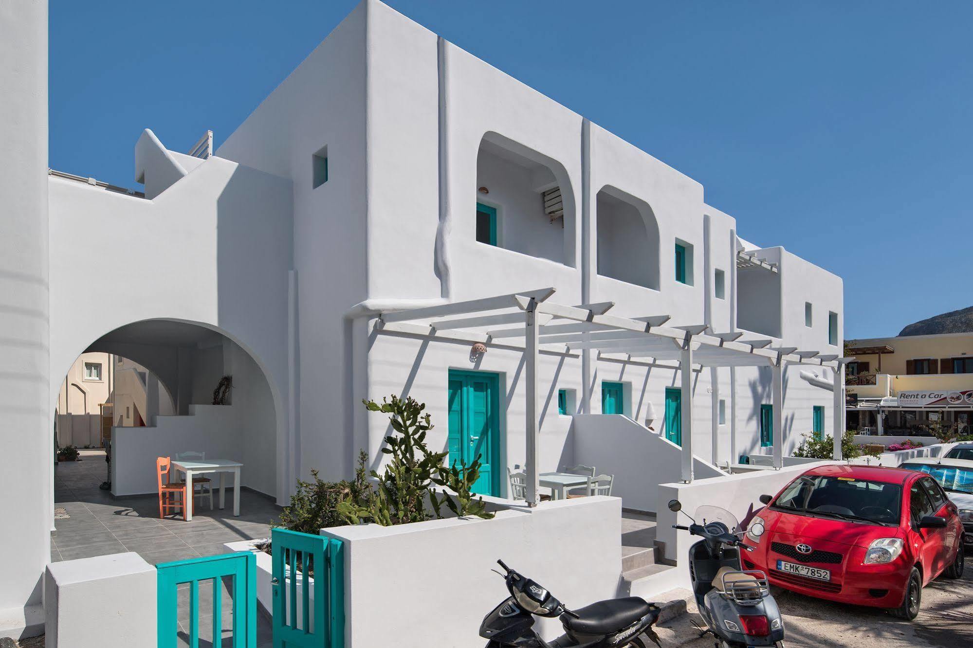 Nissia & Aparthotel Kamari (Santorini)