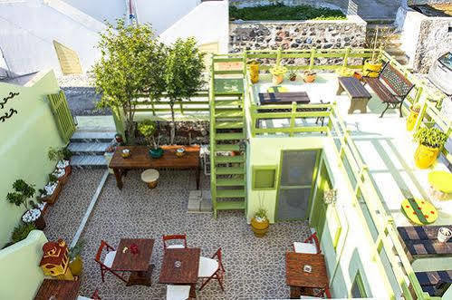Toula Aparthotel Fira (Santorini)