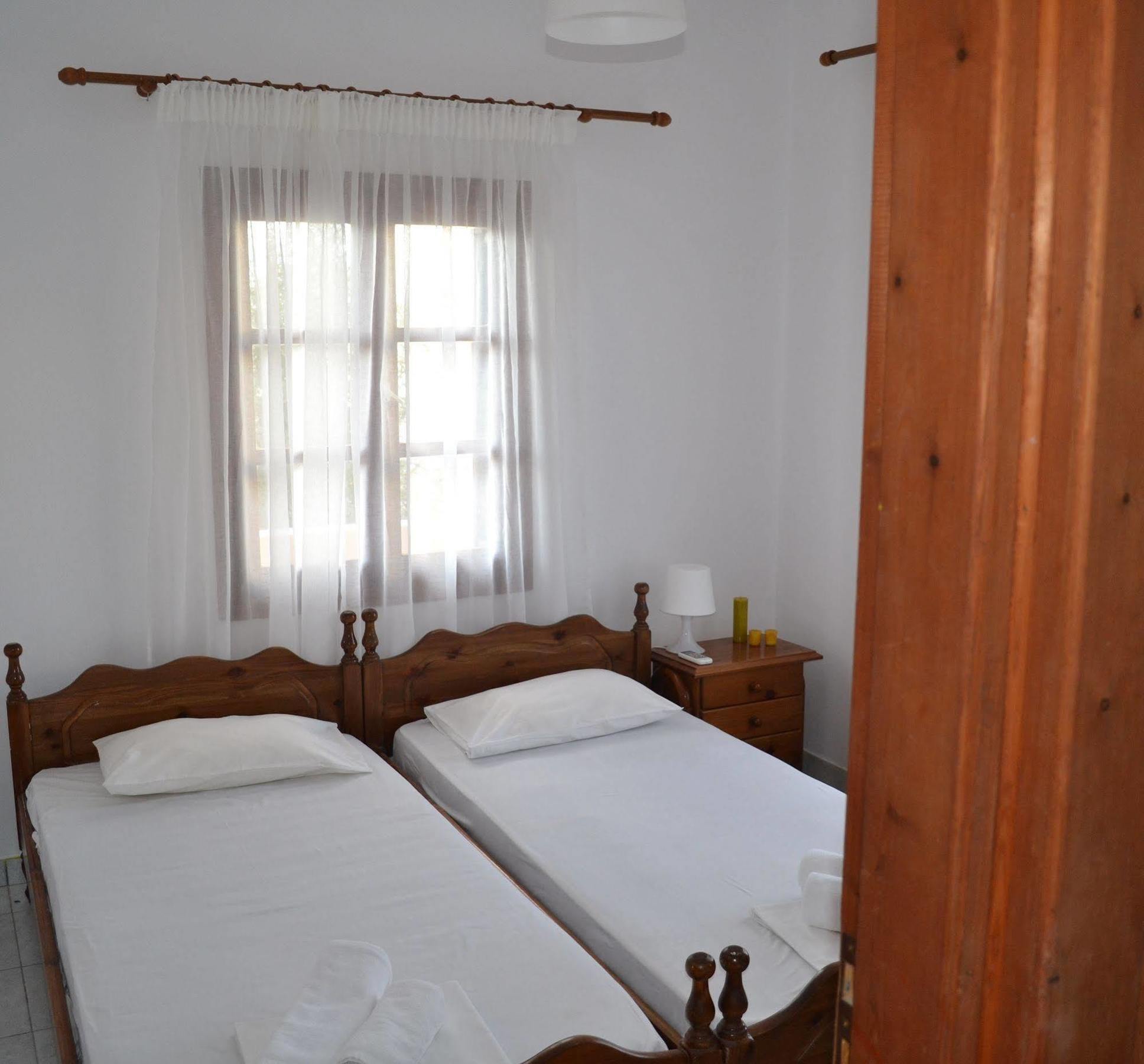 Guest house Floralia Karterados (Santorini)
