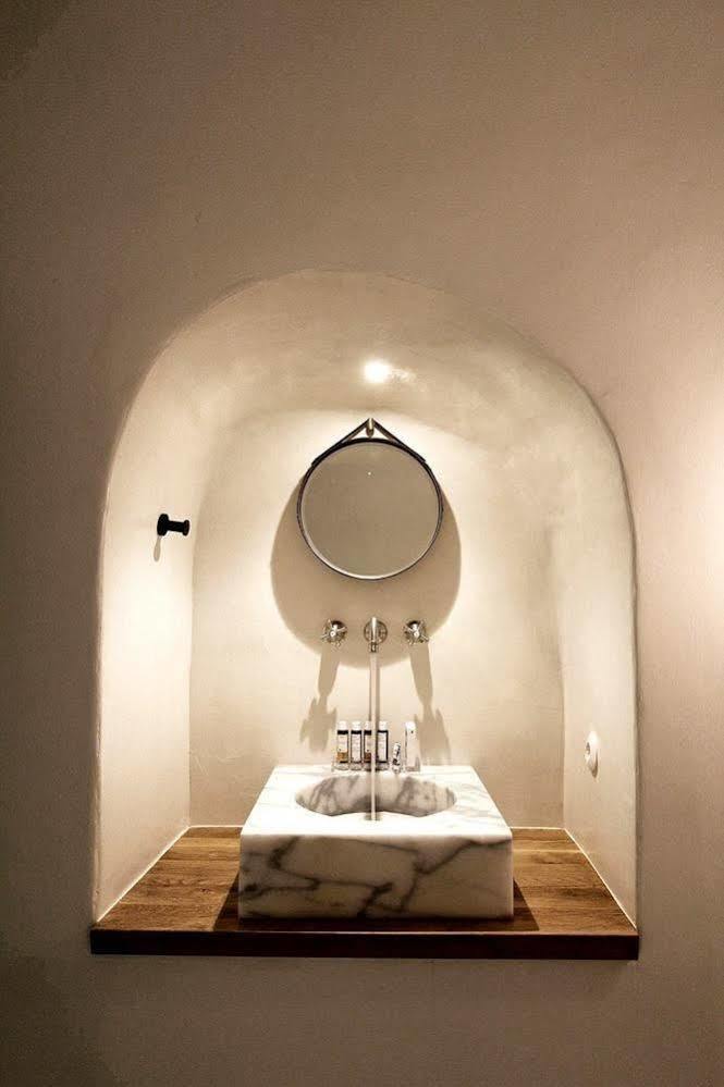 Porto Pousada Fira (Santorini)