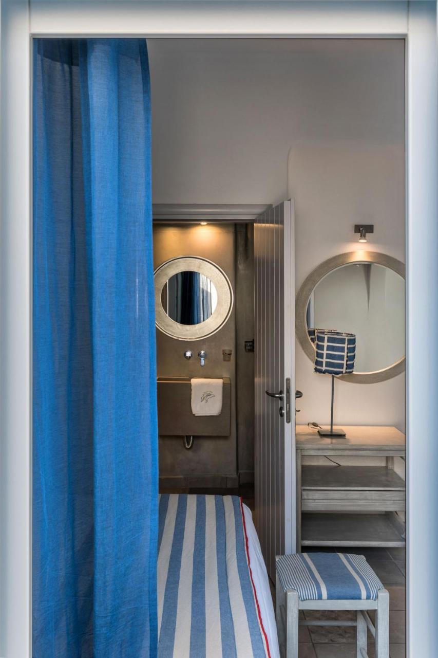 Blue Dolphins Hotel 3*