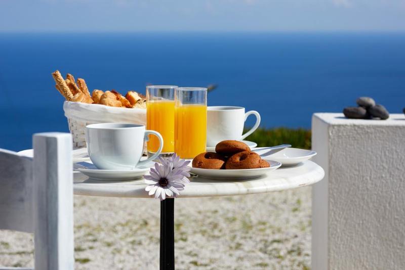 Hotel Golden East 3*